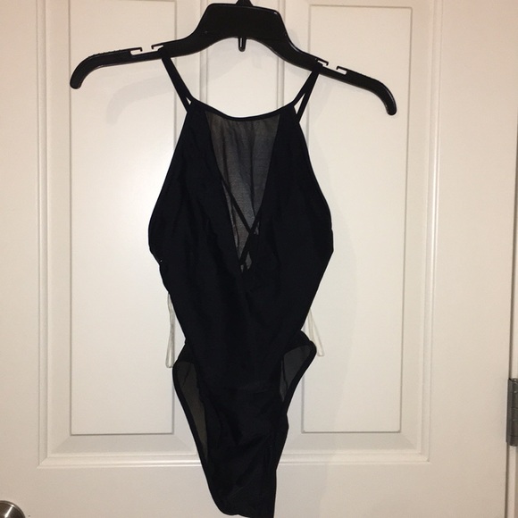 Sheer mesh halter one-piece swimsuit - Picture 5 of 5